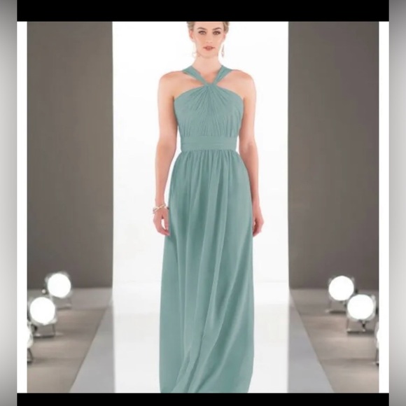 Sorella vita gown, size 4, eucalyptus - Picture 4 of 5